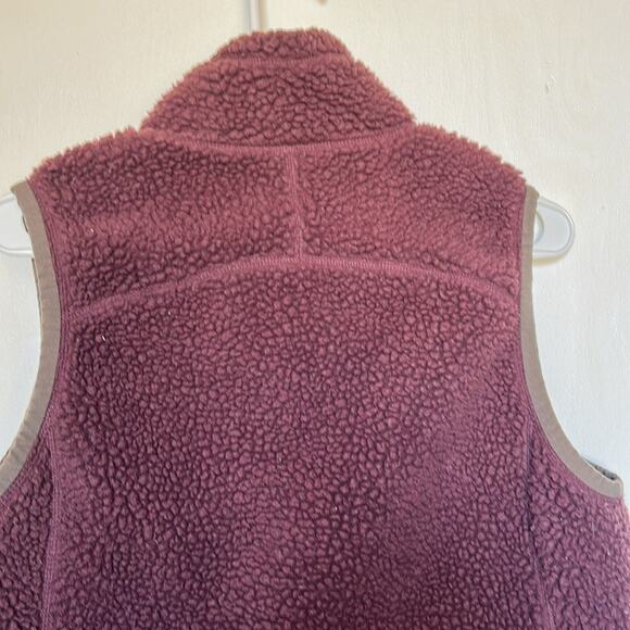 LL Bean Women’s Mountain Pile High Fleece Vest Size Medium Maroon - Picture 6 of 6